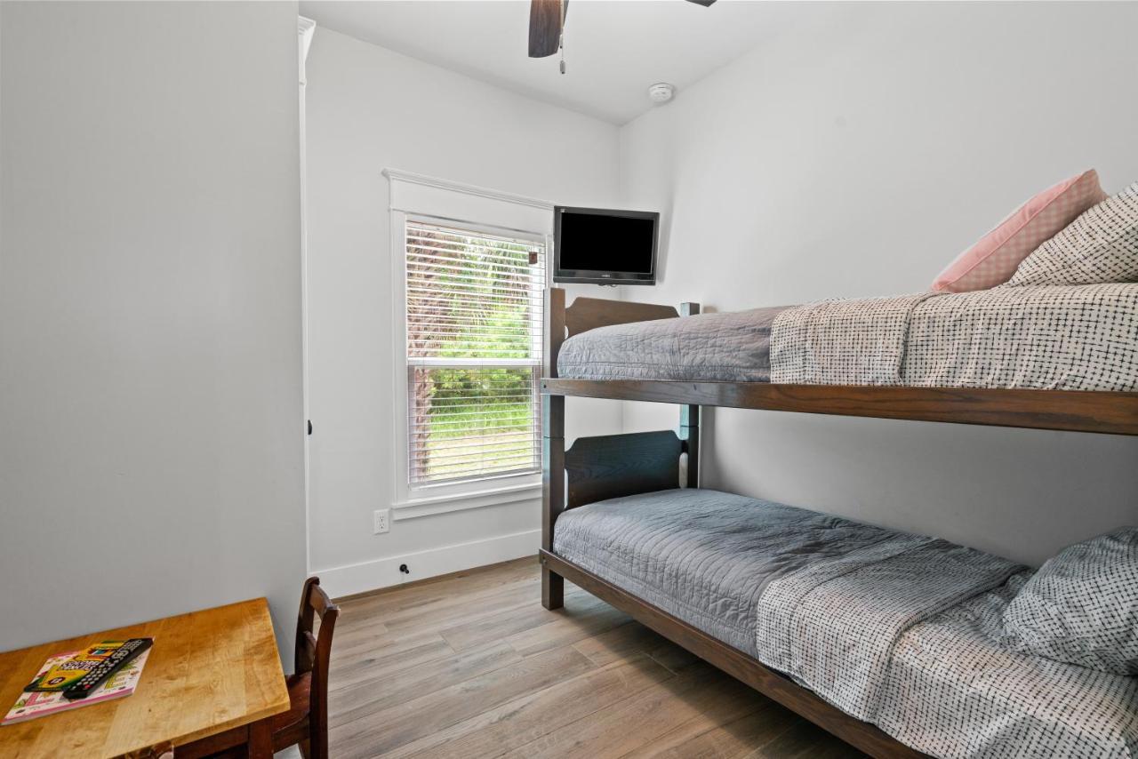 Hibiscus Hideaway Villa Tarpon Springs Buitenkant foto